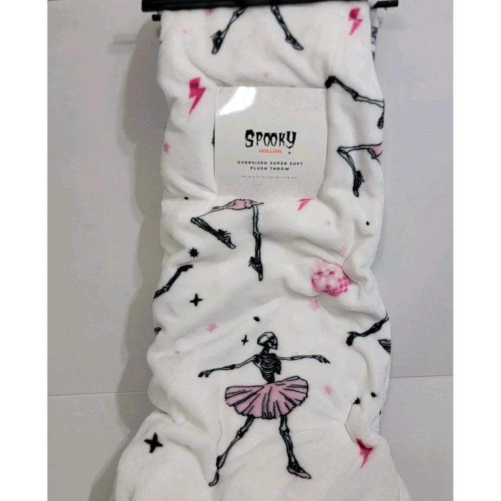 Halloween Skeleton Ballerina Dancing Plush Throw Blanket Plush Pink White 60x70‎